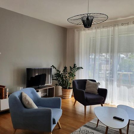 Paraire Rodez Esterno foto