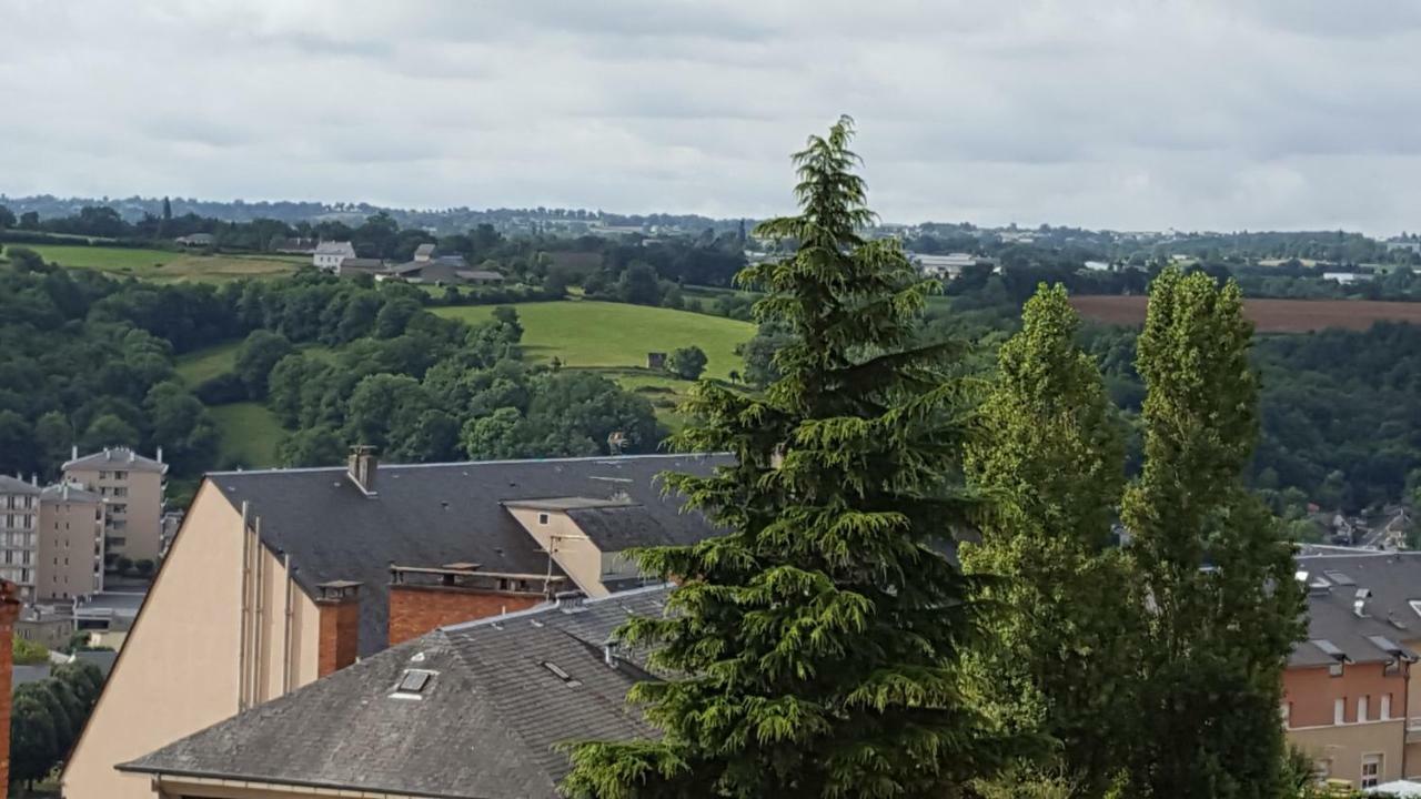 Paraire Rodez Esterno foto