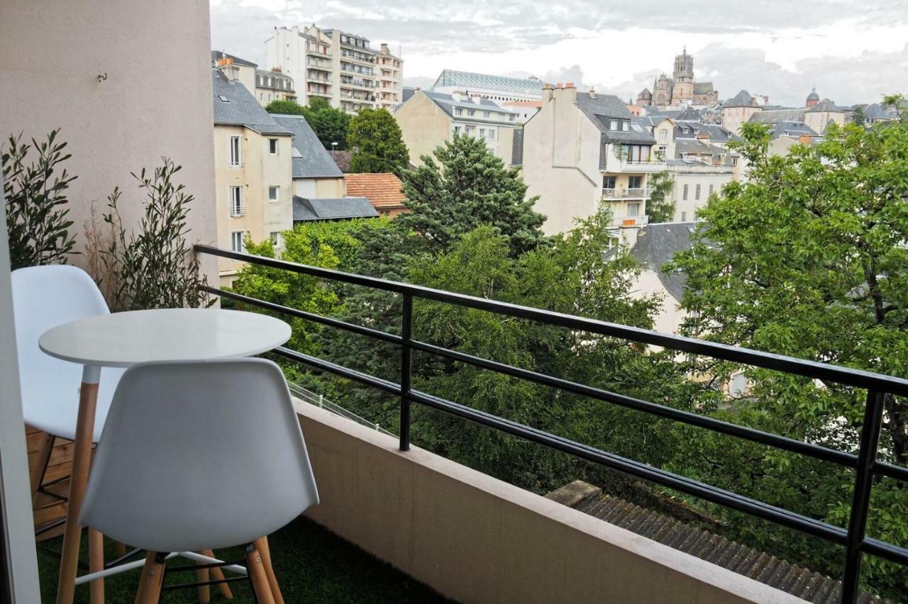 Paraire Rodez Esterno foto