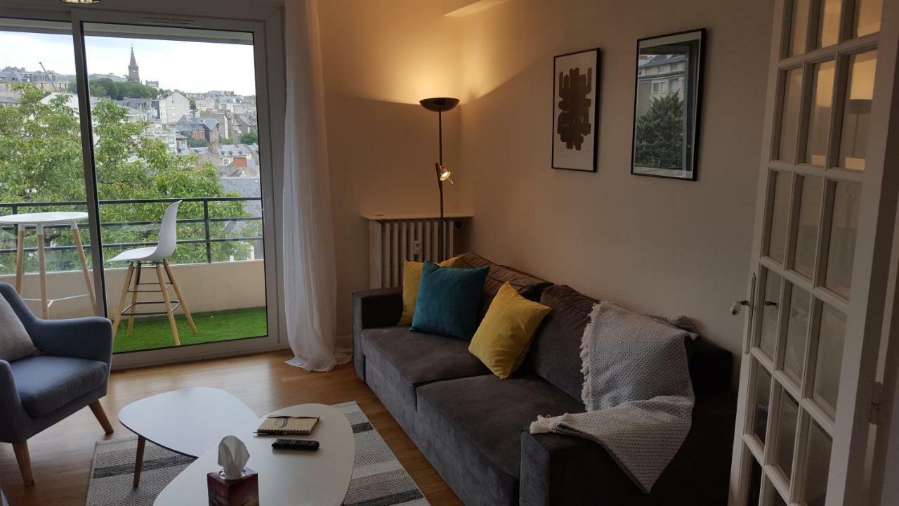 Paraire Rodez Esterno foto