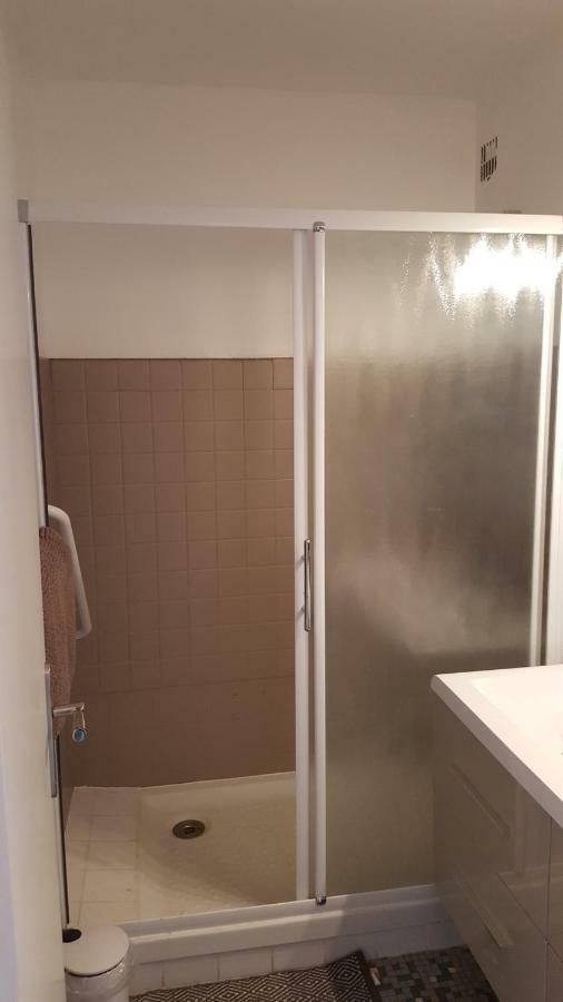 Paraire Rodez Esterno foto